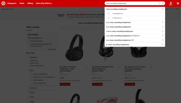 Опция внутреннего поиска на сайте цели