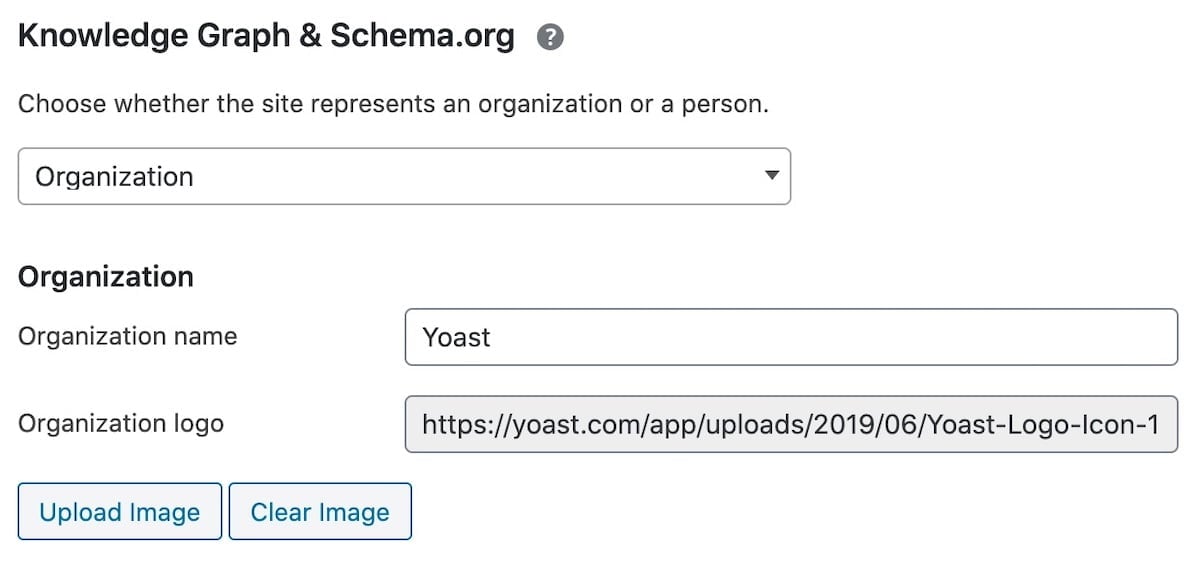 Choisissez une personne ou une organisation pour que Yoast SEO génère automatiquement les données structurées correctes