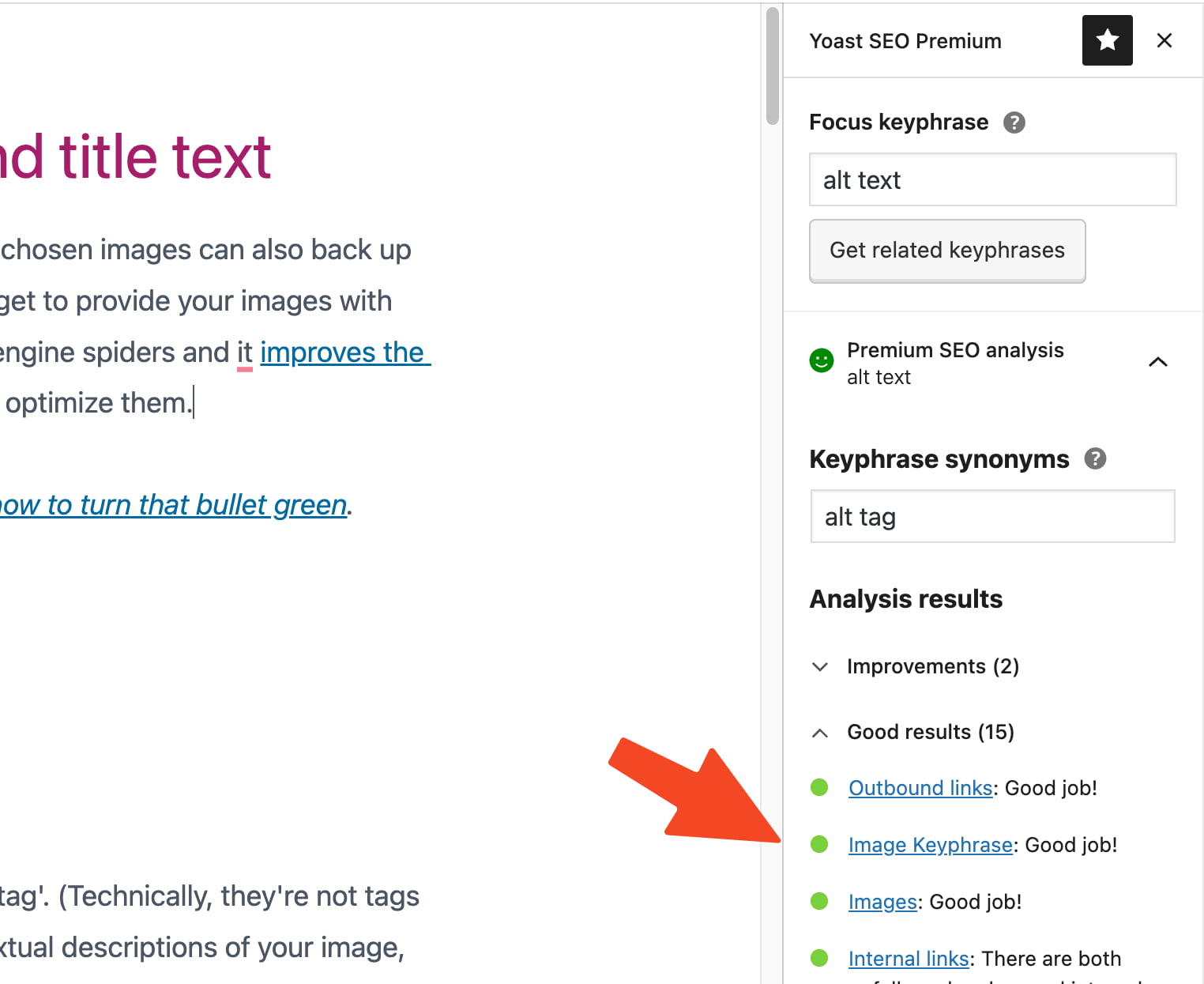 an arrow point at the image analyses in yoast seo showing a green traffic light